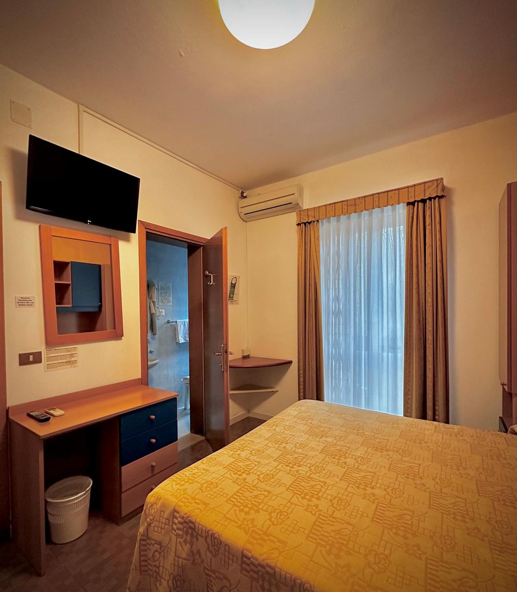 La Parigina Hotel