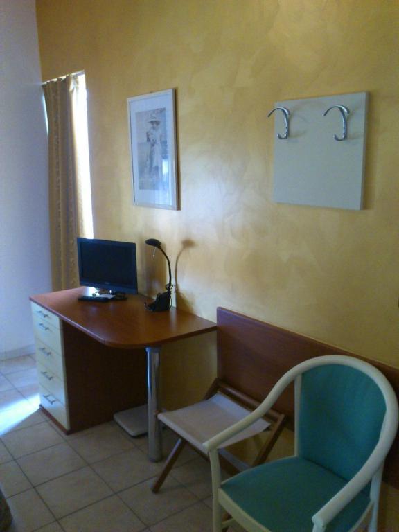 La Parigina 3*