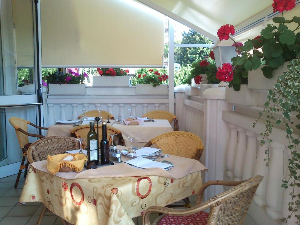 La Parigina 3*
